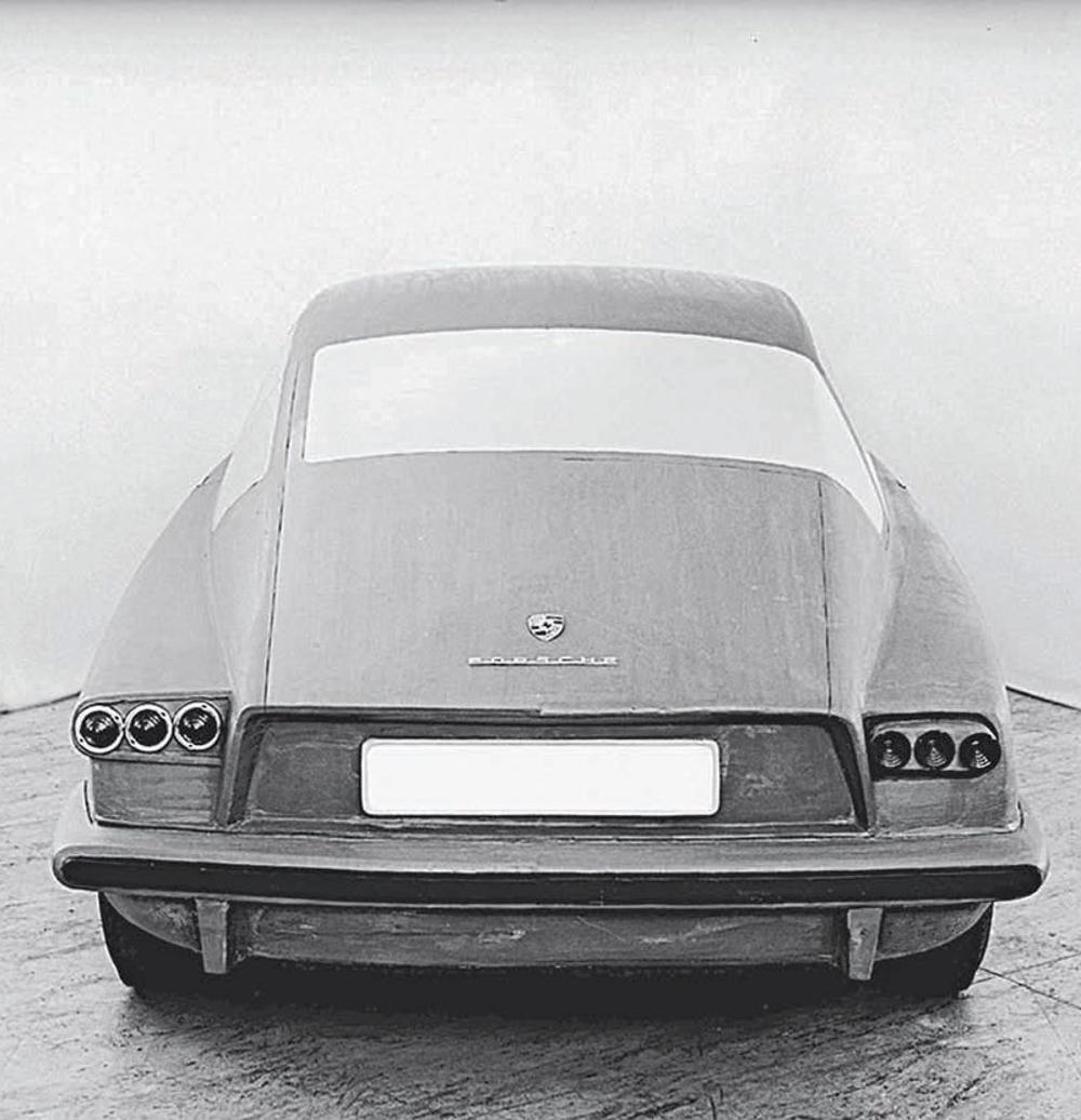 With little modification, Goertz’s Typ 695 concept would have worked well as either a front- or rear engine model. By this time in 1957, no single Porsche model used such hard edges and abrupt cut lines. Porsche Archiv