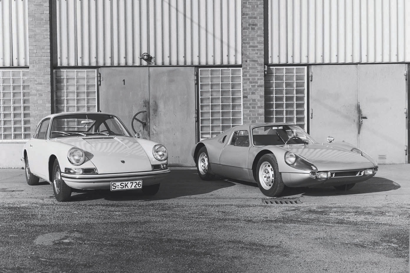 The 911 and the 904: On the left was the race-legal road car and on the right was a road-legal race car. Especially for international rallies, such as the Monte Carlo, these two models often competed together but in different classes. Porsche Archiv