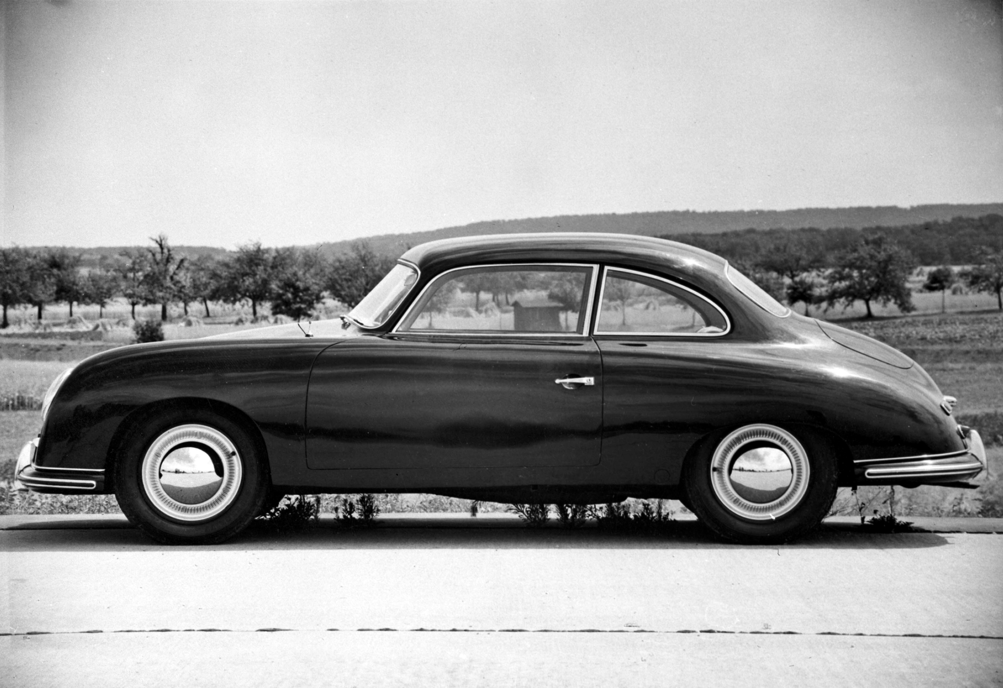 Was this the new Porsche or the next one? Erwin Komenda’s 1952 proposal for the Typ 530 started the conversations, discussions, and disagreements that led to the Typ 901 a decade later. Porsche Archiv
